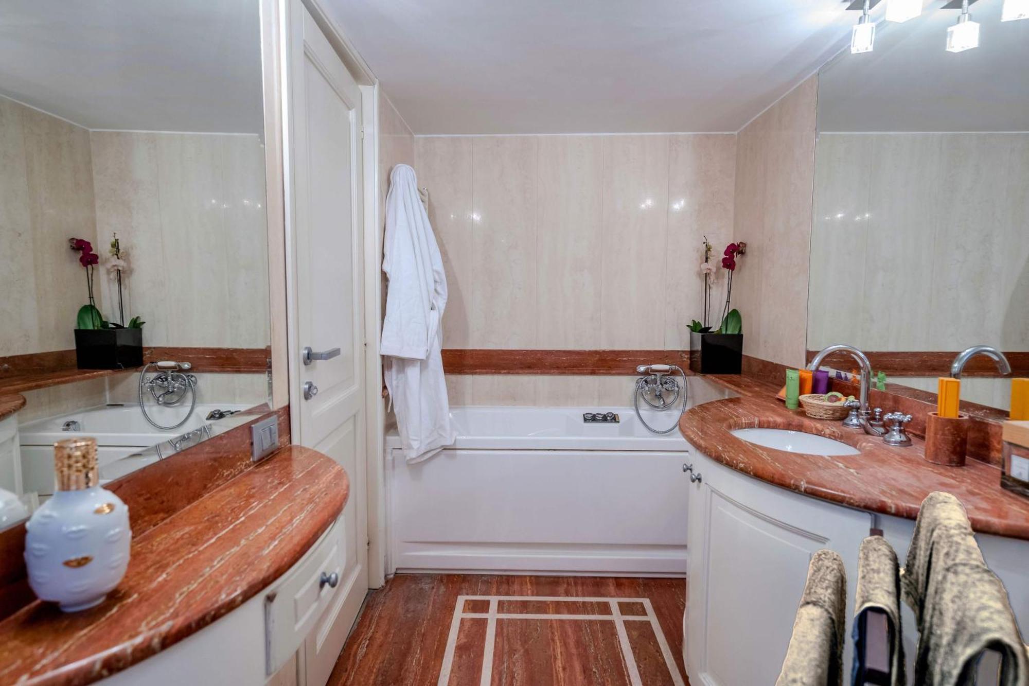 White Style Gambero Apartment Rome Luaran gambar