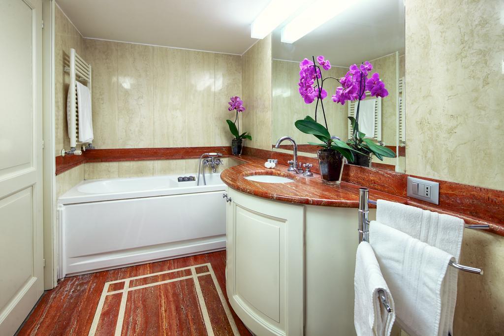 White Style Gambero Apartment Rome Bilik gambar